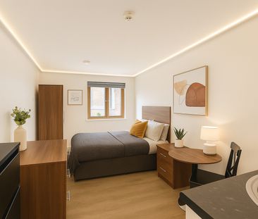 Studio Flat, Coldharbour Lane, SW9 - Photo 1