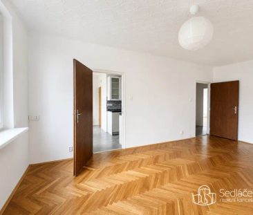 Pronájem slunného bytu 2+1, Chodov u Karlových Varů - Photo 1