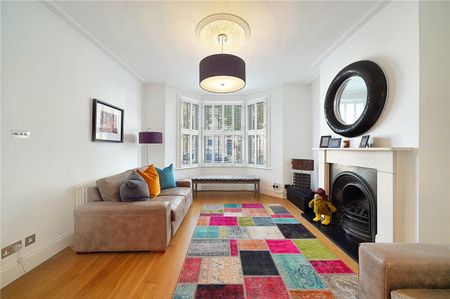 A charming and beautifully presented four bedroom period house located in the very desirable Alphabet Streets of Fulham. - Photo 3