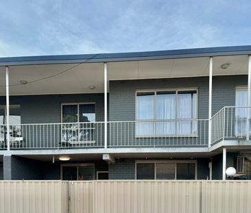 Low Maintenance Delight - Photo 6