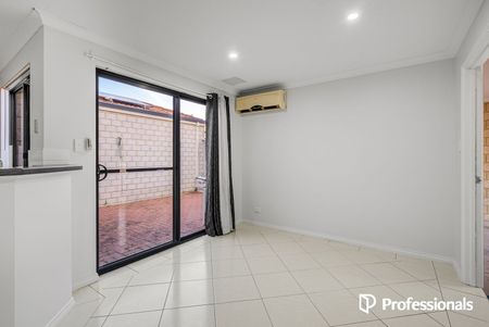 Street-Front Villa in Convenient Nollamara Location - Photo 4