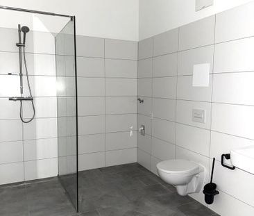 Erstbezug nach Sanierung! Modernisierte 3-Zimmer-Wohnung in Mürzzus... - Photo 4