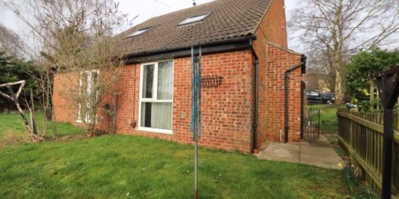 1 bedroom terraced house to rent - Photo 3