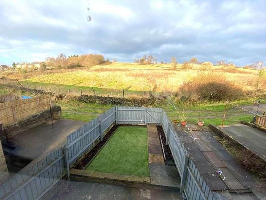 Caldercliffe Road, Berry Brow, Huddersfield, HD4 - Photo 1