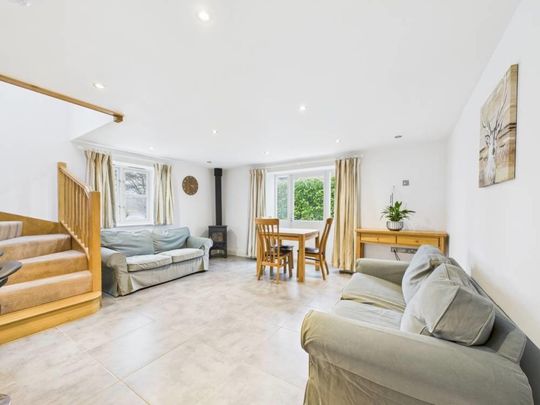 2 bedroom cottage to rent - Photo 1