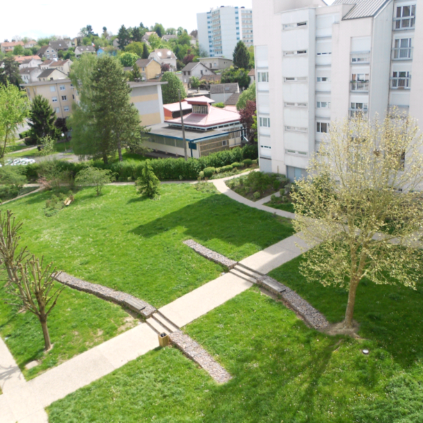 APPARTEMENT T3 à MONTCEAU LES MINES - Photo 2