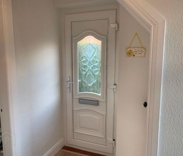 2 Chesham Gardens, Belfast, BT6 8GX - Photo 4