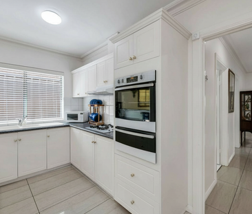 Pretty, Private & Perfectly Positioned Homette with 6.6kW Solar! - Photo 5