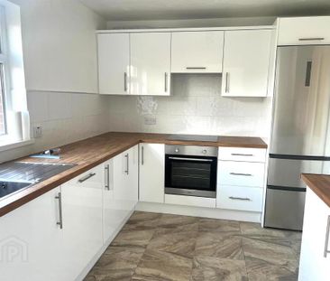 1 Woodford Grange, Bangor, BT19 6ZA - Photo 5