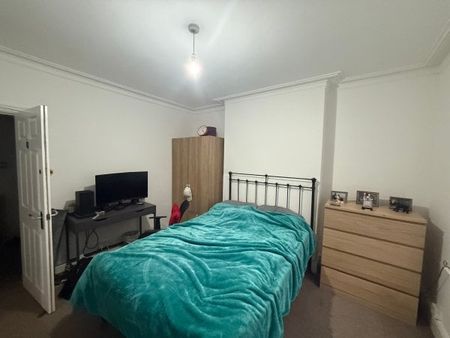 Ely Street, Lincoln - Student Property - 1 Room Available - Photo 3