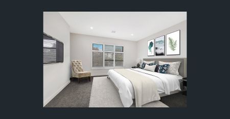 LUXURY LIVING IN PRIME LOCALE - Photo 3