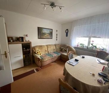 Gepflegte 2-Zimmer-Mietwohnung + Küche in 97490 Poppenhausen (ID 15... - Foto 1