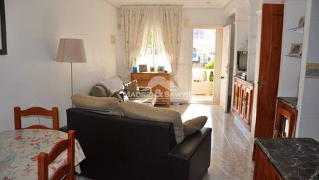 ​Fabulous 2-bedroom, 2-bathroom house for rent in La Regia! - Photo 2