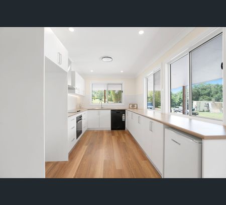 176 DATH HENDERSON ROAD, Lake Macdonald, Qld 4563 - Photo 2