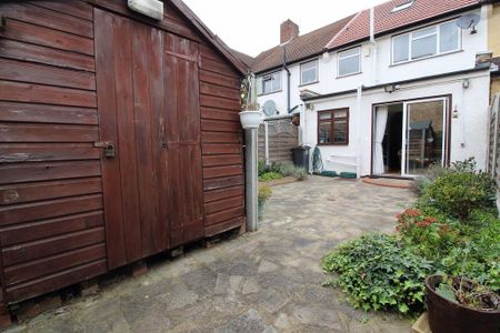 3 bedroom terraced house to rent - Photo 5