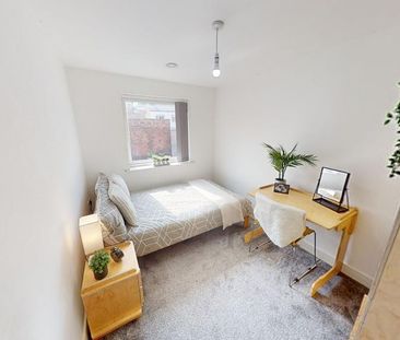 4 bedroom townhouse to rent - Photo 3