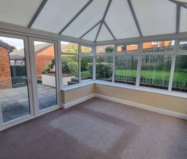 3 bedroom bungalow to rent - Photo 2