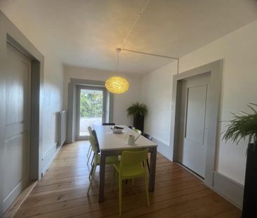 Charming renovated apartment with terrace in the heart of Cernier - Photo 2