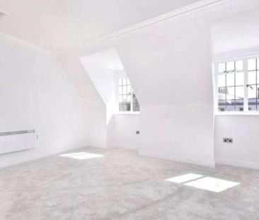 High Street, Alton, Hampshire, GU34 - Photo 1