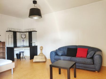 APPARTEMENT T1 [MEUBLE] A LOUER A ROANNE - BARON DU MARAIS - Photo 3