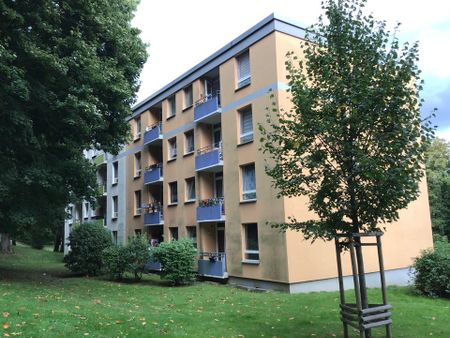 Schöner Wohnen in dieser charmanten 3-Raum-Wohnung mit 2 Balkonen. - Photo 5
