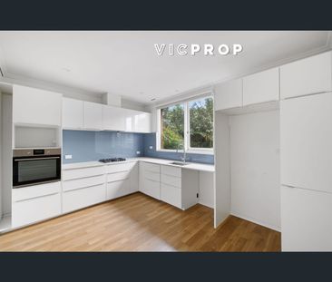 3/5 High Road, Camberwell, Vic 3124 - Photo 3