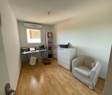 APPARTEMENT T3 EN CENTRE VILLE AVEC PARKING - Photo 1