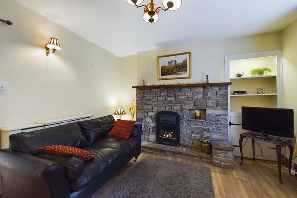 2 bedroom cottage to rent - Photo 1
