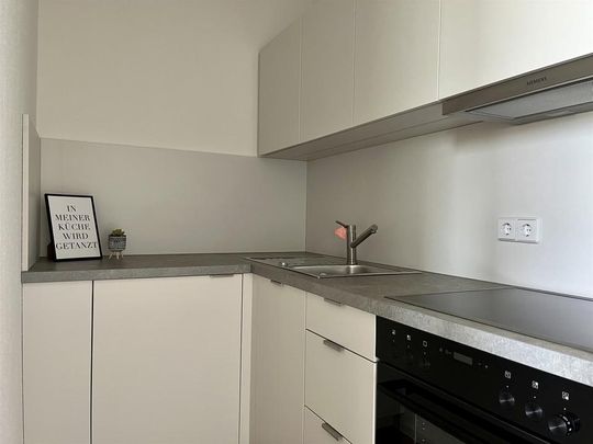 Wohnen über den Dächern: altersgerechtes Wohnen mit Einbauküche - Photo 1