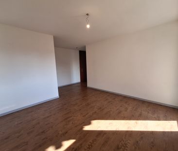 SION-CENTRE / APPARTEMENT RENOVE DE 2.5PCES - Photo 3