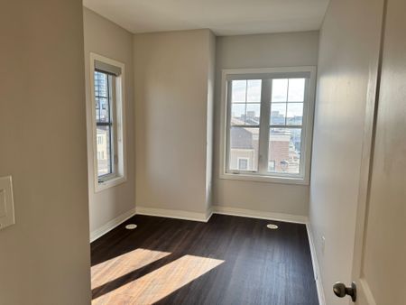 For Lease - 25 Prince William Boulevard, Clarington, Ontario - Photo 2