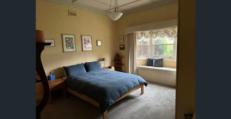 PEFECTLY POSITION SPACIOUS ORIGINAL DELIGHT! - Photo 5