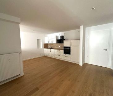 Perfekte Stadtwohnung mit Aufzug, Einbauküche und optimaler Verkehr... - Foto 5