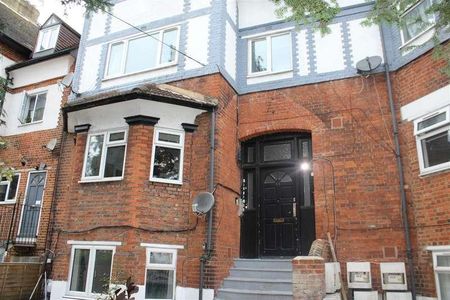 Gleneagle Road, London, SW16 - Photo 3