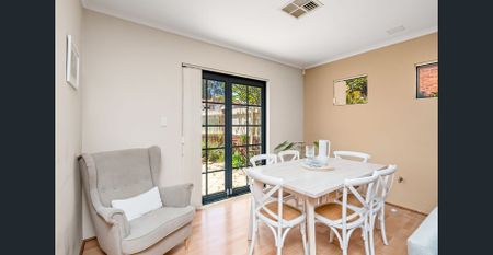 Modern Villa - Photo 2