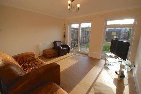 Leaholme Way, Ruislip, Middlesex, HA4 - Photo 4