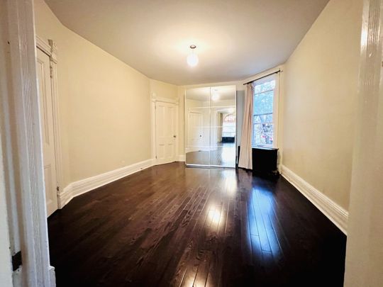 For Lease - 415 Manning Avenue Unit# Main, Toronto, Ontario - Photo 1