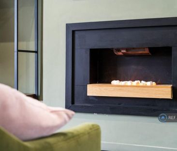 1 bedroom in a flat share to rent - Photo 3