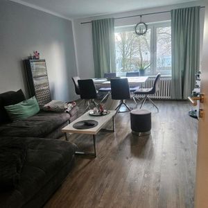 Wohnung zu vermieten – 3-Zimmer-Wohnung mit Garten - Photo 2