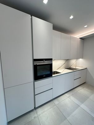 MODERNO ED ELEGANTE APPARTAMENTO - Photo 1