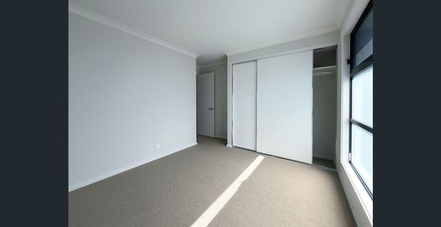 Where Style Meets Everyday Convenience - Photo 1