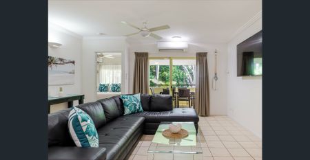 SPACIOUS FURNISHED APARTMENT NEAR TOWN - Photo 2