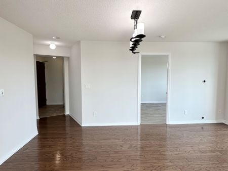 For Lease - 11 Oneida Crescent Unit# 310, Richmond Hill, Ontario - Photo 5