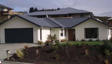 Modern four bedroom home in Atawhai - Photo 3