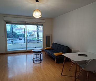 Location Appartement 2 pièces 46m² - Photo 2