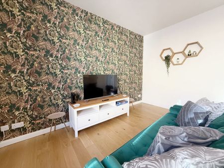 1 Bedroom Home – Medium Let - Photo 2