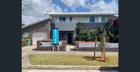 A premium duplex home - Photo 2