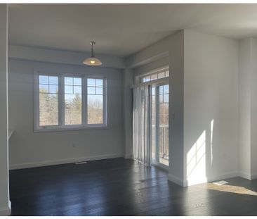 For Lease - 1169 Garner Road Unit# 31, Hamilton, Ontario - Photo 5