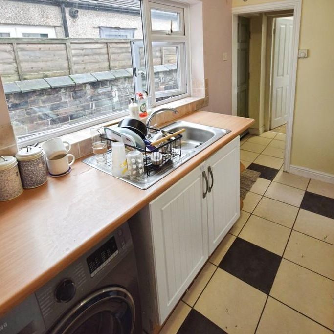 2 bedroom terraced house to rent - Photo 1