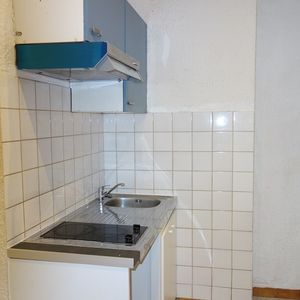Location - Appartement T1 de 22 m², au rez-de-chaussée d'un immeuble de ville - Photo 2